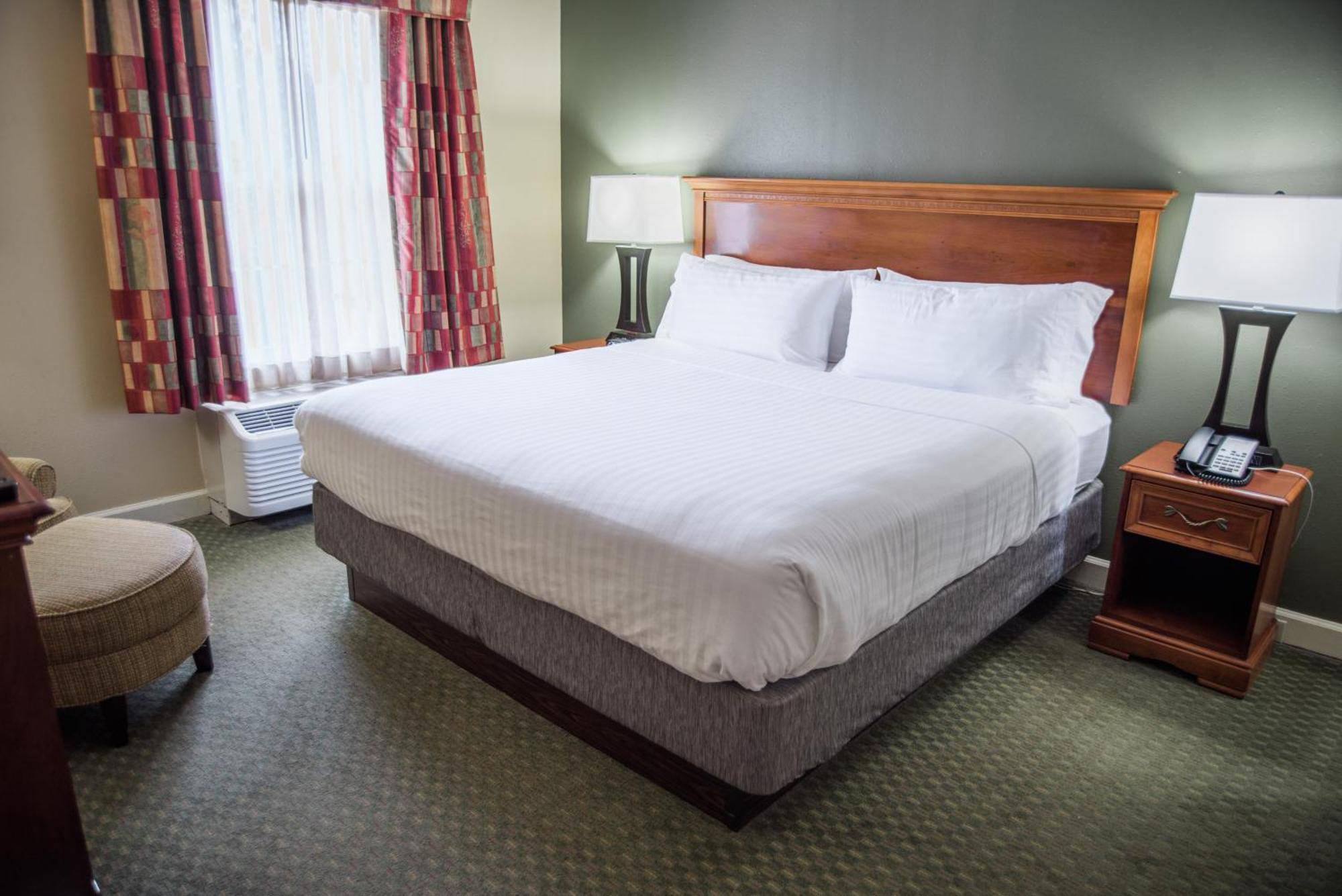 Holiday Inn Express Hotel & Suites Conover - Hickory Area By Ihg Dış mekan fotoğraf