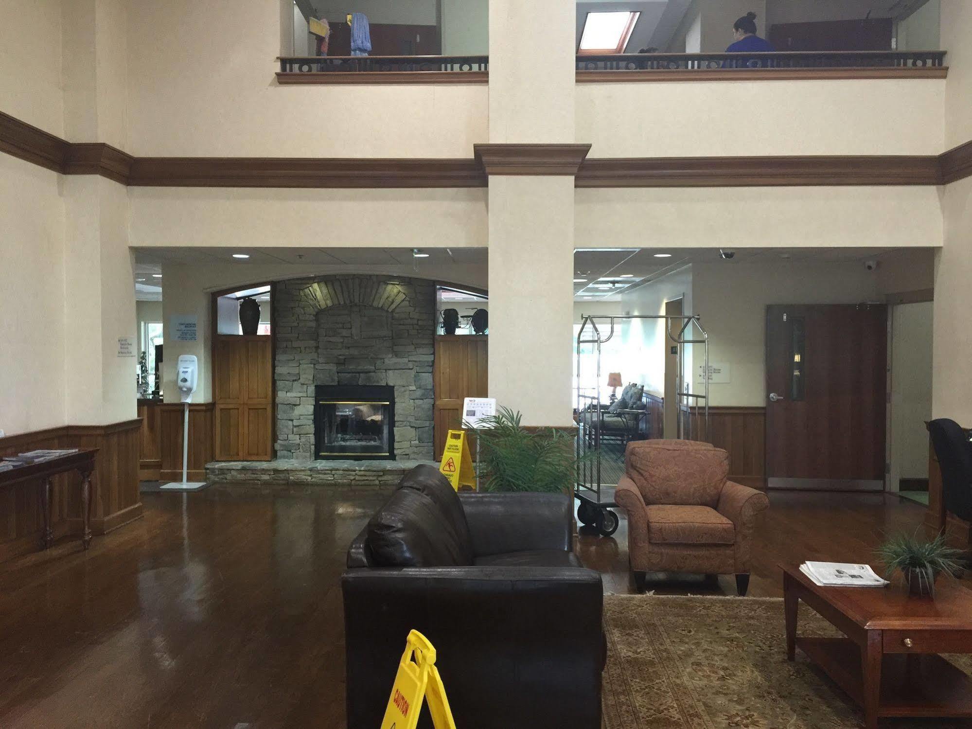 Holiday Inn Express Hotel & Suites Conover - Hickory Area By Ihg Dış mekan fotoğraf