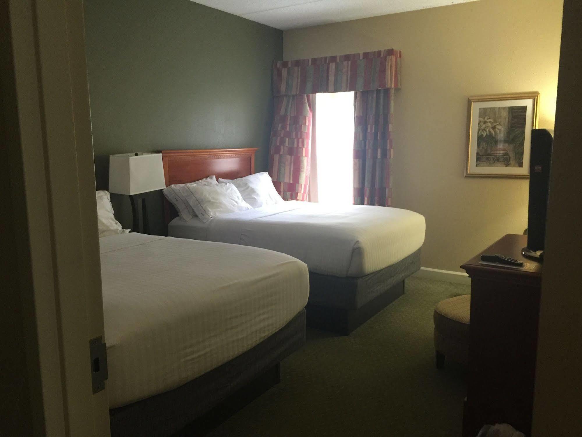 Holiday Inn Express Hotel & Suites Conover - Hickory Area By Ihg Dış mekan fotoğraf