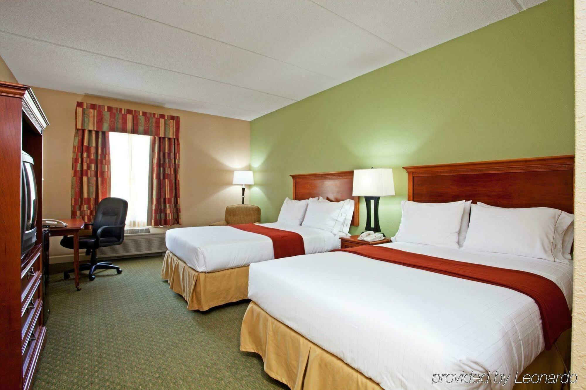 Holiday Inn Express Hotel & Suites Conover - Hickory Area By Ihg Dış mekan fotoğraf