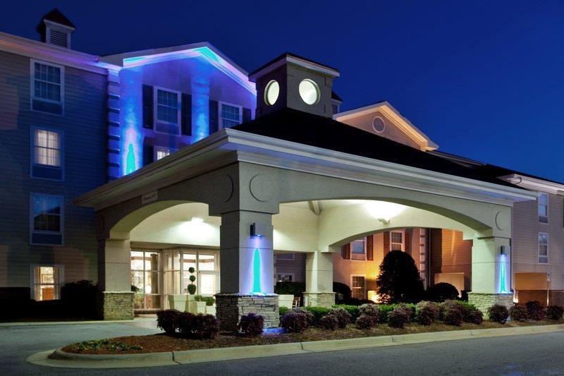 Holiday Inn Express Hotel & Suites Conover - Hickory Area By Ihg Dış mekan fotoğraf